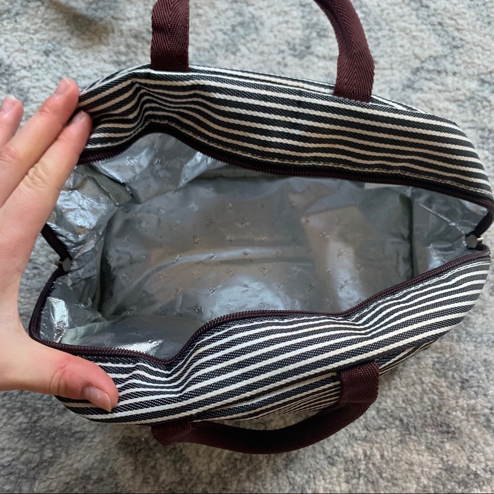 Lunchbox - Picture 2 of 2